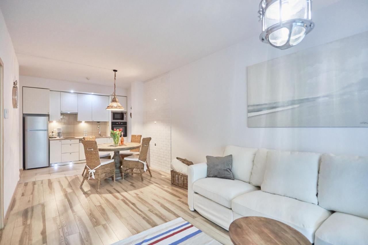Apartament Riviera Z Tarasem - Playa Baltis Miedzyzdroje Bagian luar foto